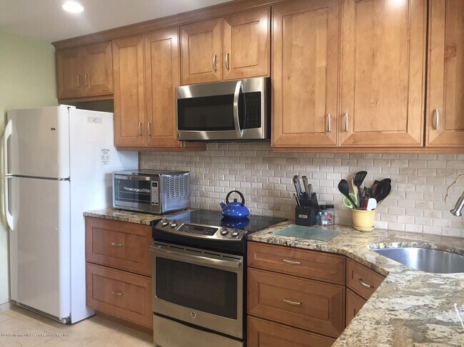 Foto del edificio - 555A Sheffield Ct