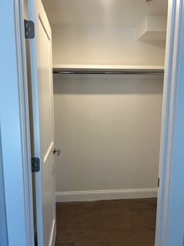 Building Photo - 328 Bank St