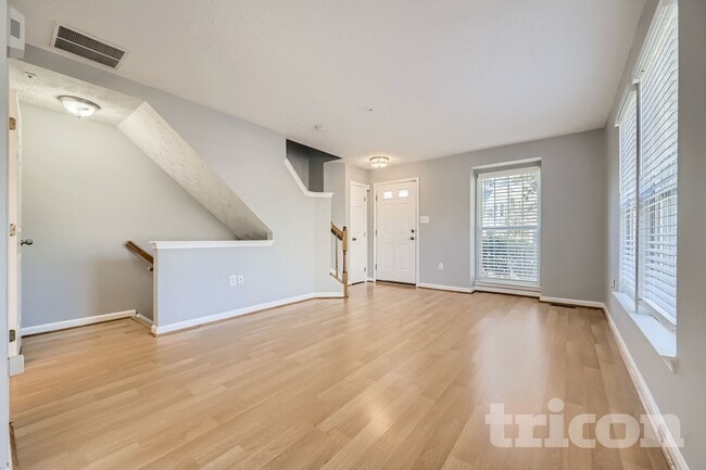 Foto del edificio - 8301 Water Lily Way