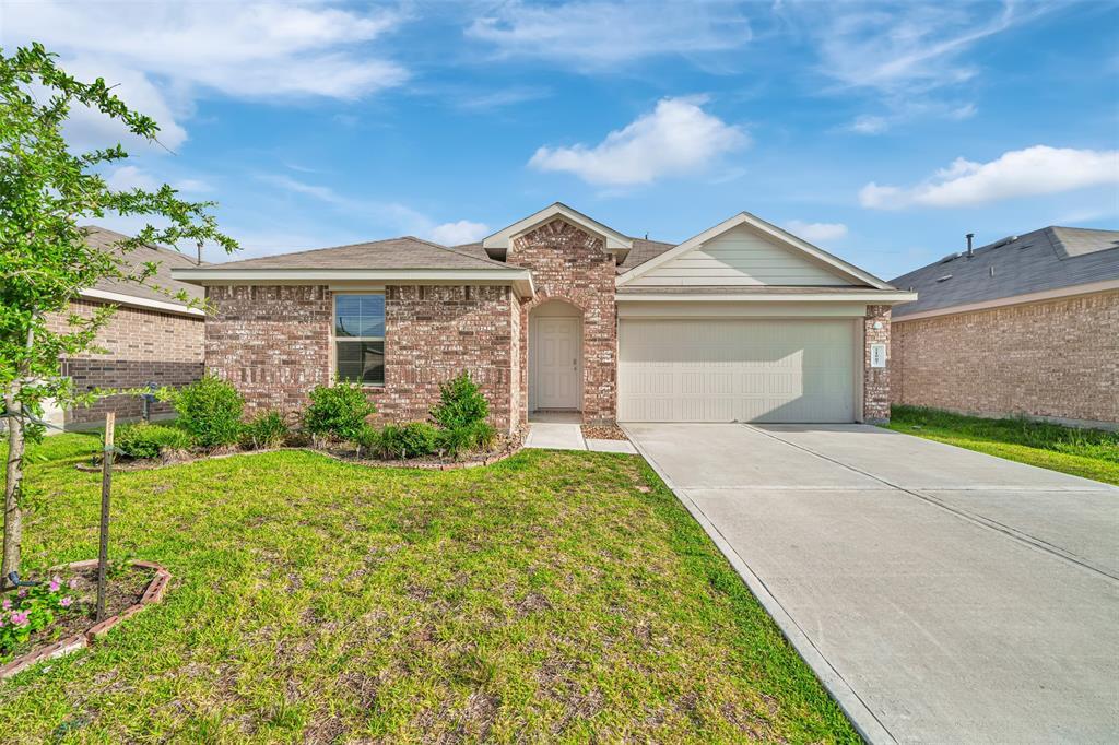 Foto principal - 21007 Medford Landing Ln