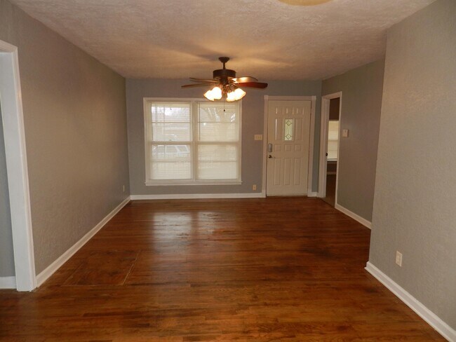 Foto del edificio - 2227 NW Lincoln Ave