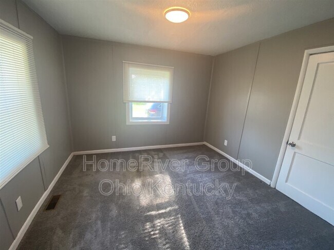 Foto del edificio - 4431 Oliver Rd