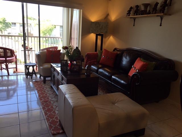 living room - 2391 NW 89th Dr