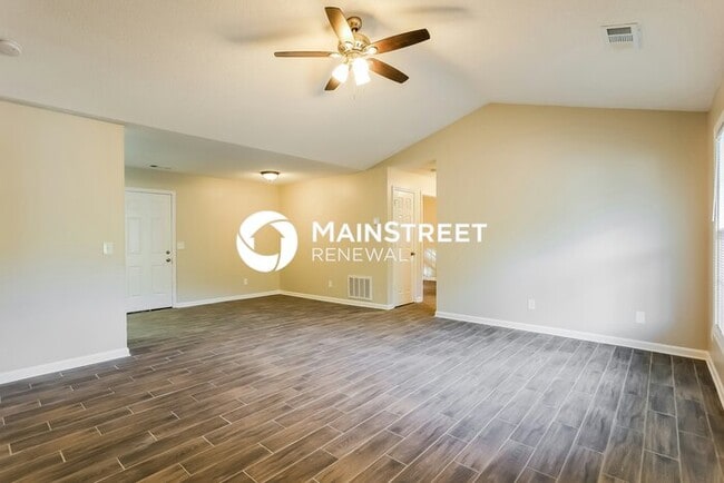 Building Photo - 3 Bedroom Pet-Friendly Home in Rockmart, GA with Main Street Renewal