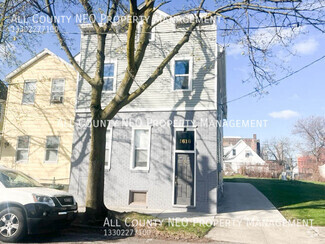 Building Photo - 1616 E 33rd St