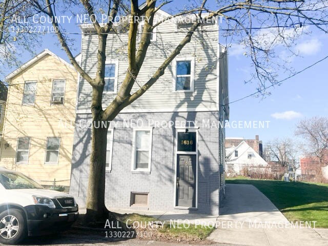 Primary Photo - 1616 E 33rd St