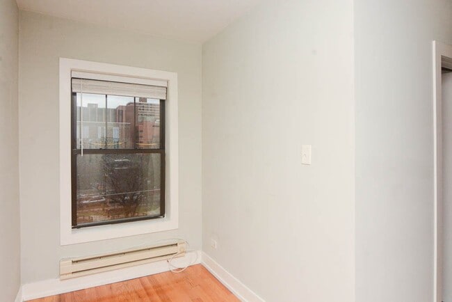 Building Photo - 2830 N Mildred Ave