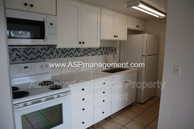 Foto principal - 1330 West 700 S