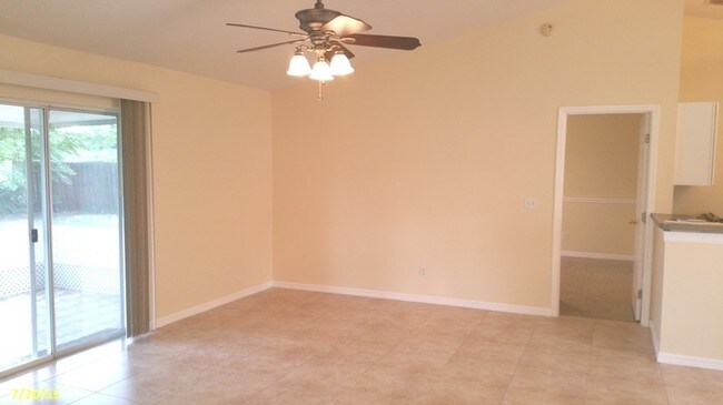 Building Photo - 4020 E Cardinal Pines Dr