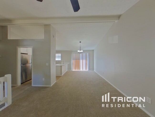Building Photo - 2053 Stablewood Cove