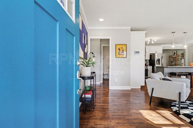 Building Photo - 1360 Smith St SE