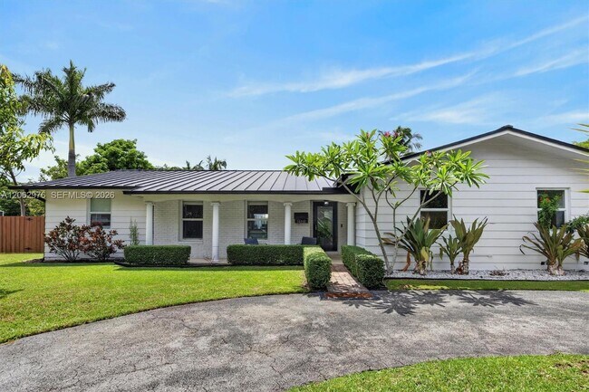 Foto del edificio - 16840 SW 87th Ave