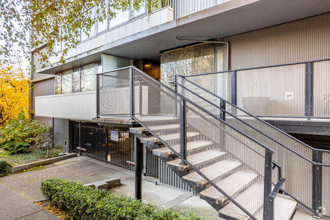 Entrance - Four Seasons Condominiums