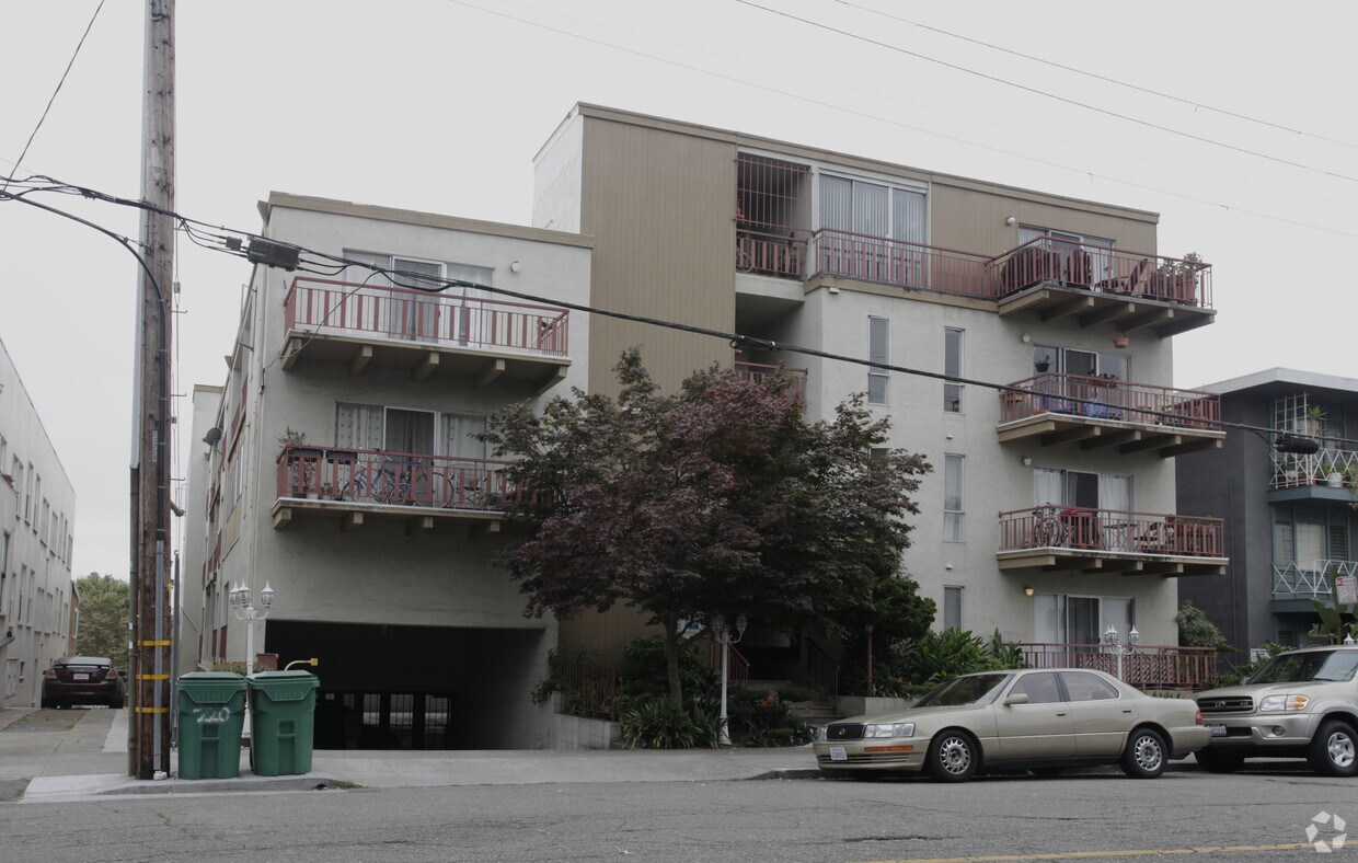 Foto del edificio - 220 Athol Ave