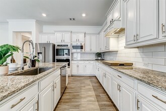 Building Photo - 29527 Huntswood Trail Ln