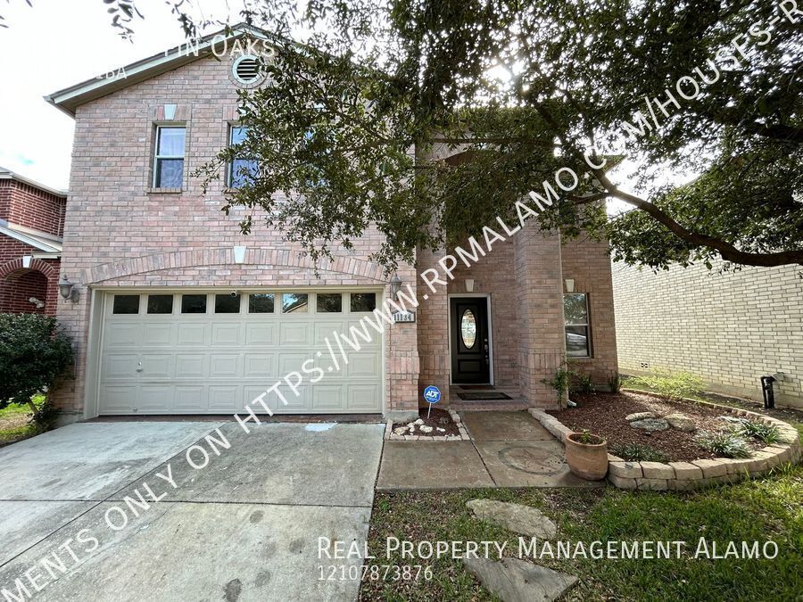 Foto principal - **COMING SOON!* Stunning 4-Bedroom Home in...