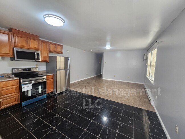 Foto del edificio - 107 -109 E Blaine St