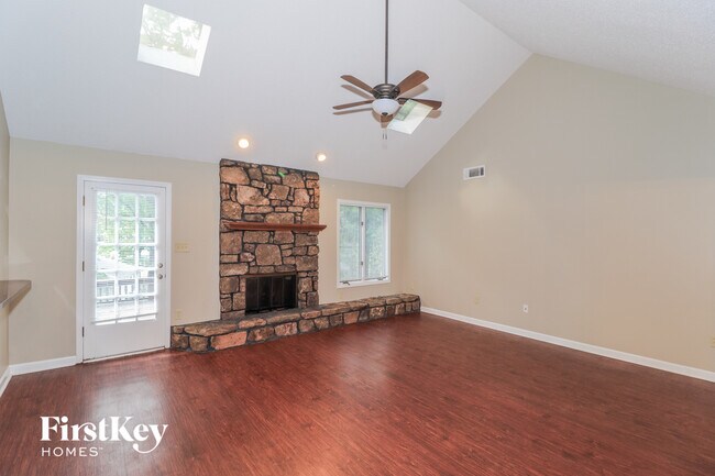 Foto del edificio - 8418 Chippingham Dr