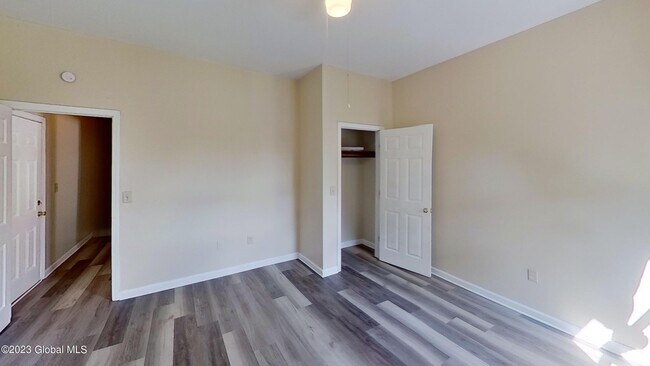 Building Photo - 71 S Allen St