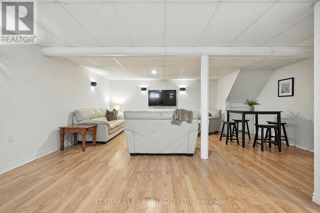 Building Photo - 41 Market St