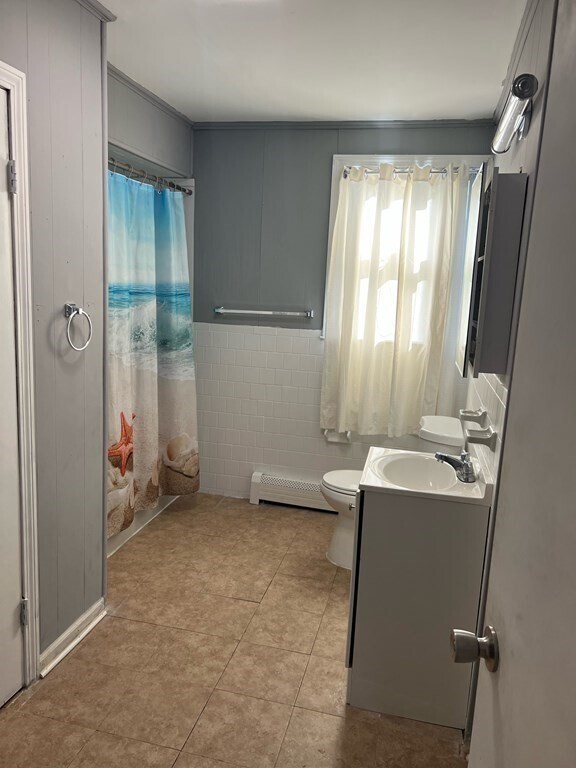 Building Photo - 161 Branch St