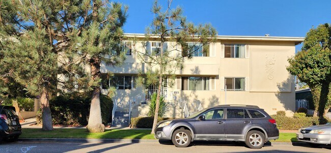 Building Photo - 847 9th St