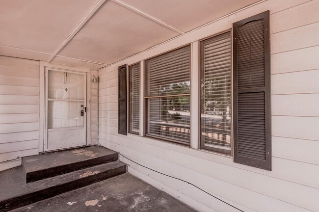 Foto del edificio - 2538 Sycamore Ave