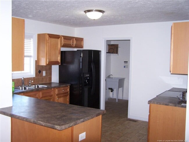 Building Photo - 1753 Cherrypoint Dr