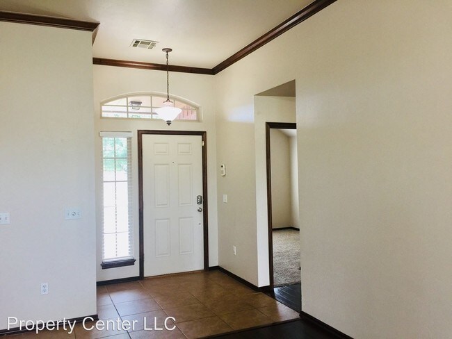 Building Photo - 3 br, 2 bath House - 413 N. Shannon Way