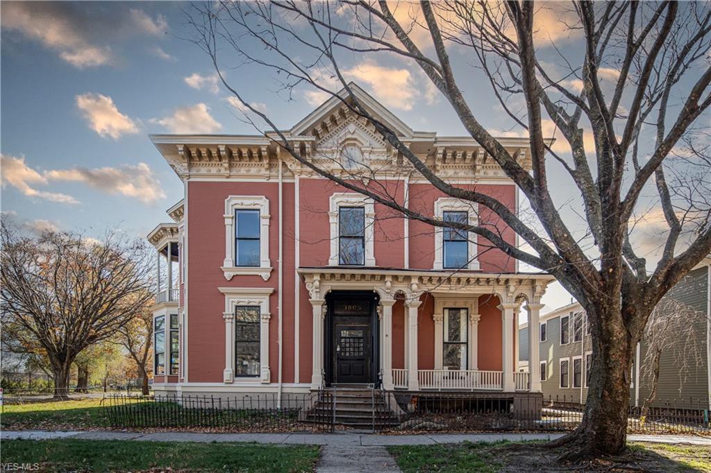 Foto principal - 3801 Franklin Blvd