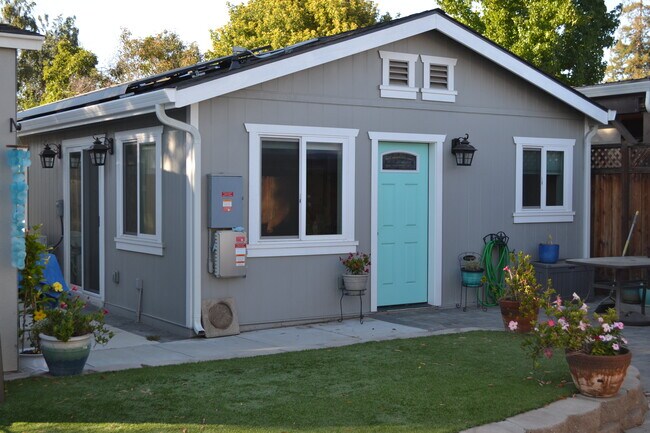 Front of the ADU - 603 Orvis Ave
