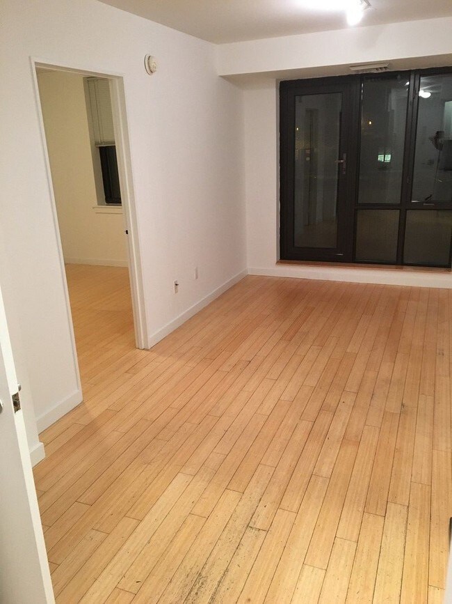 Building Photo - 43 Avenue C