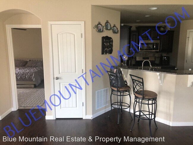 Building Photo - 3 br, 2.5 bath House - 4119 Park Haven View