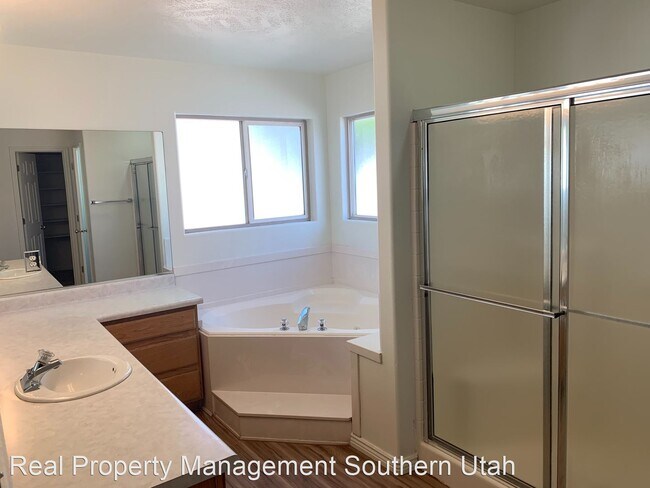 Building Photo - 4 br, 2 bath House - 203 N. 2900 E.