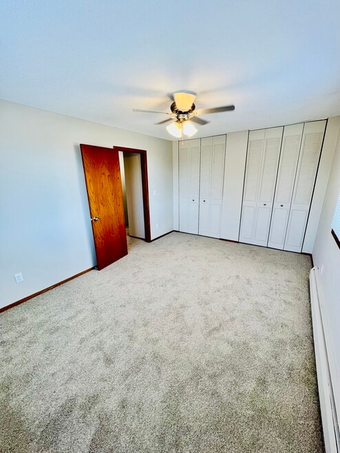 Building Photo - Larpenteur Manor Apartments