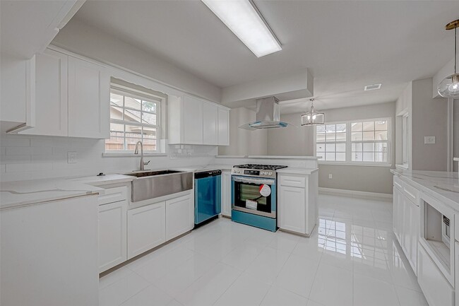 Foto del edificio - 5622 Valkeith Dr