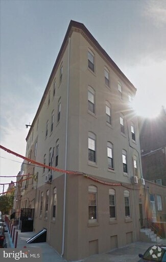 Building Photo - 1020 Hamilton St