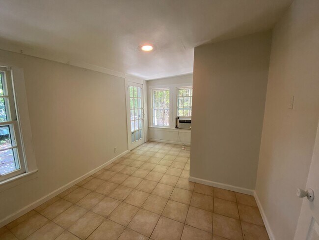 Foto del edificio - 824 E 30th St