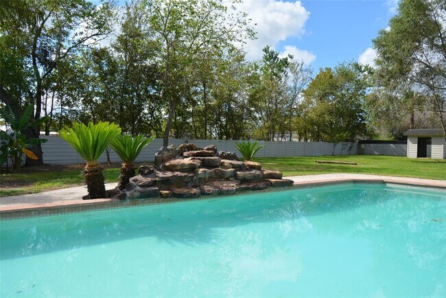 Foto del edificio - 8088 County Rd 128