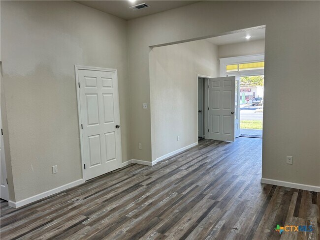 Foto del edificio - 406 S 25th St