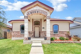 Building Photo - 5983 Midcrown Dr