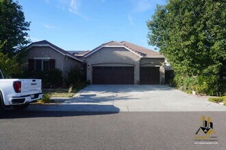 Building Photo - 6064 Cohasset Dr