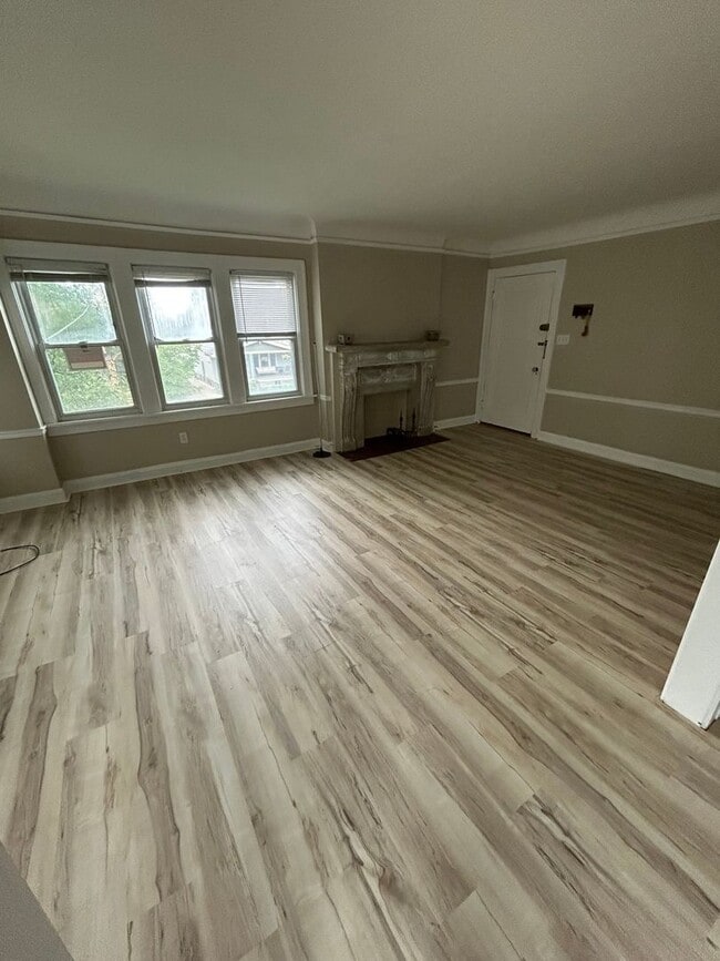 Building Photo - 2299 Ogontz Ave