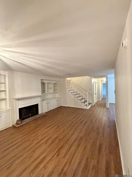 Foto del edificio - 5416 Heatherstone Dr