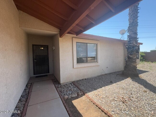Building Photo - 1643 S Loma Plaza