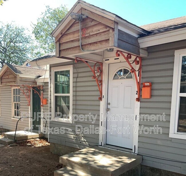 Building Photo - 3007 McLean St