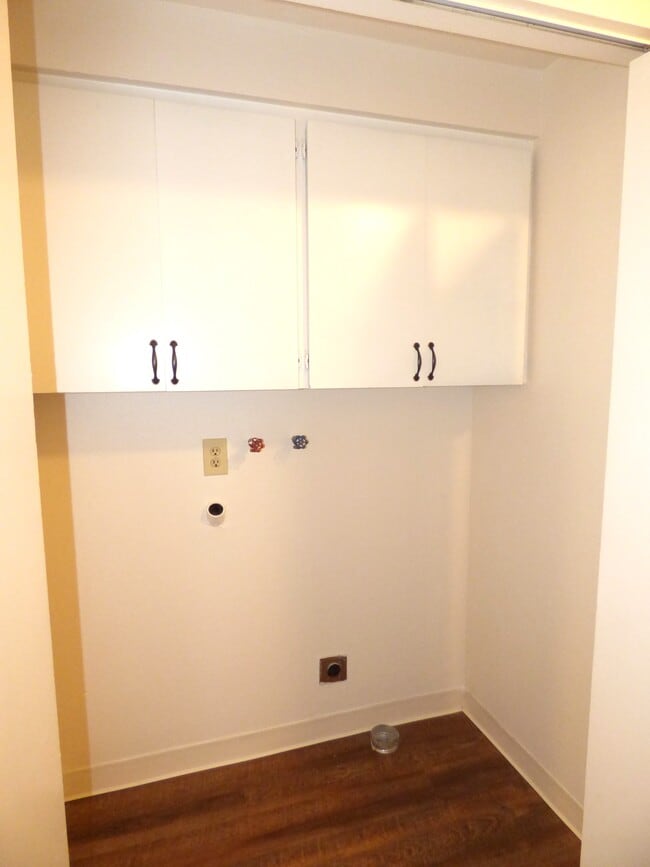 Building Photo - Springwood Terrace Apartments