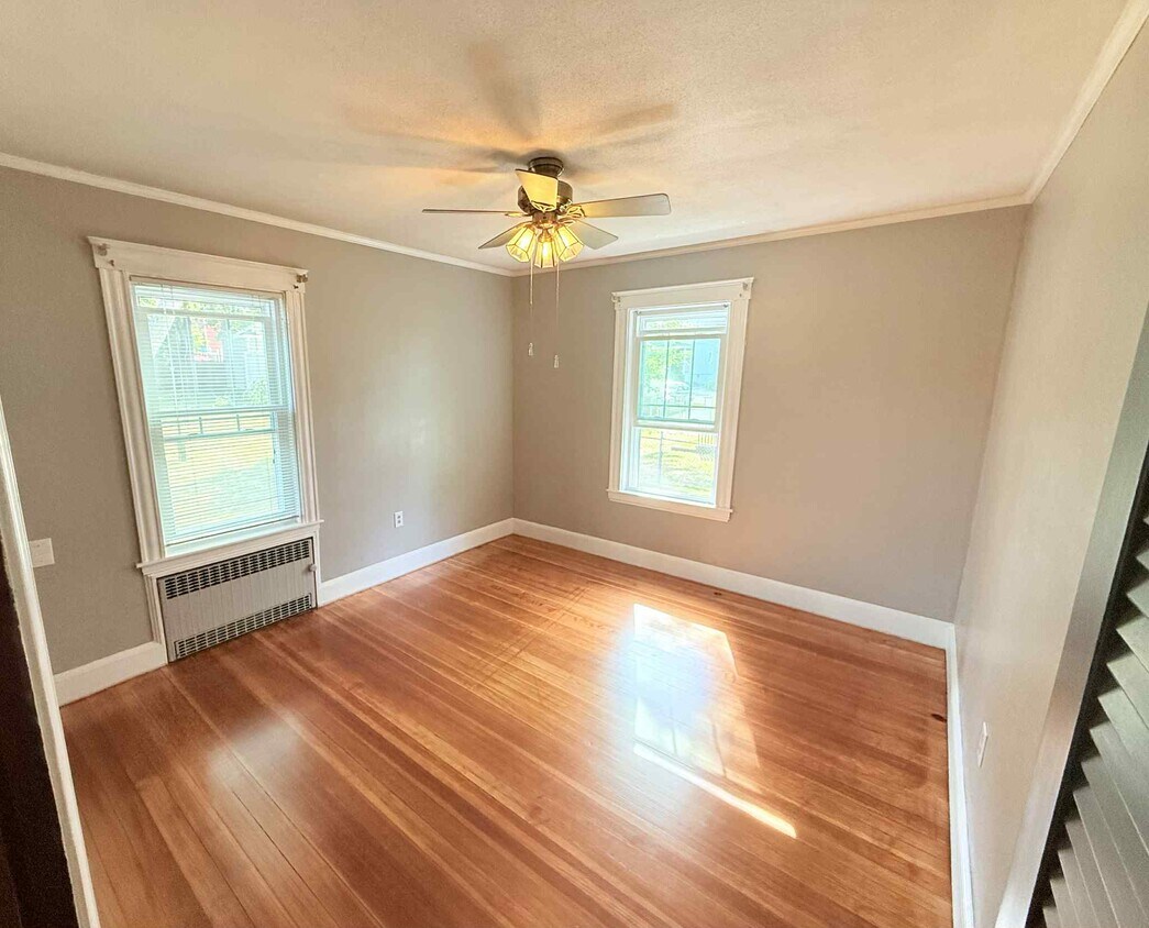 Foto principal - 397 Carrington Ave
