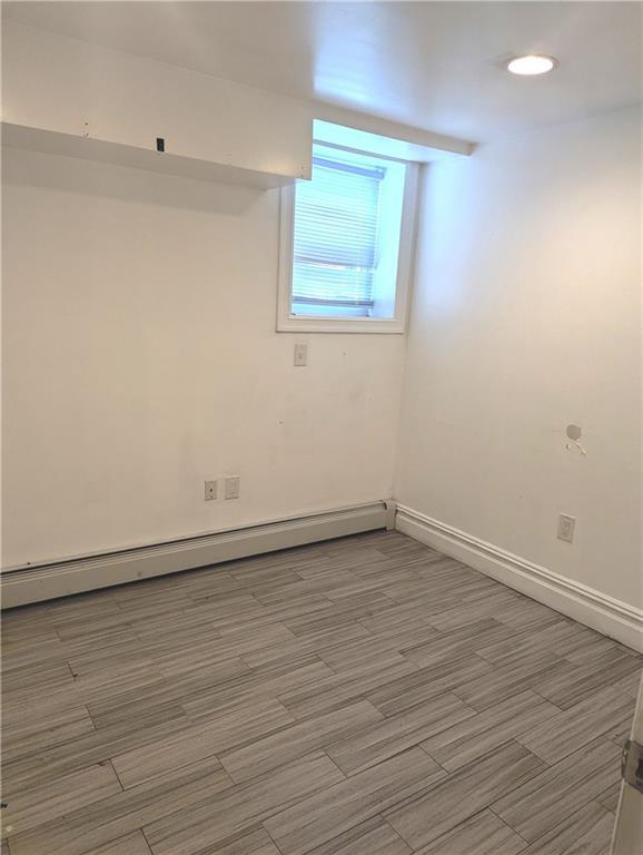 Building Photo - 393 E 49th St
