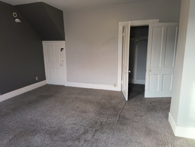 Foto del edificio - 2621 Mt Vernon Ave